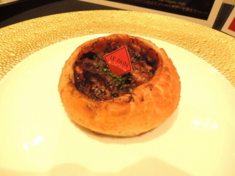 とろけるビーフの赤ワイン煮込み