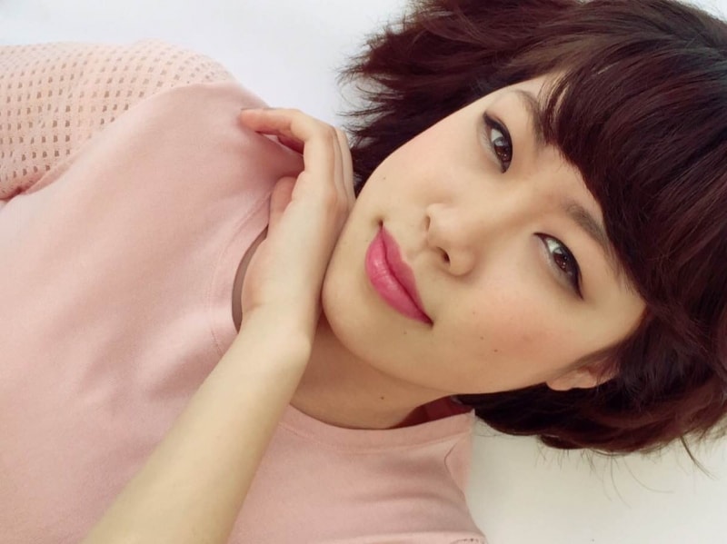 3：思い切って寝転べば、－5歳顔