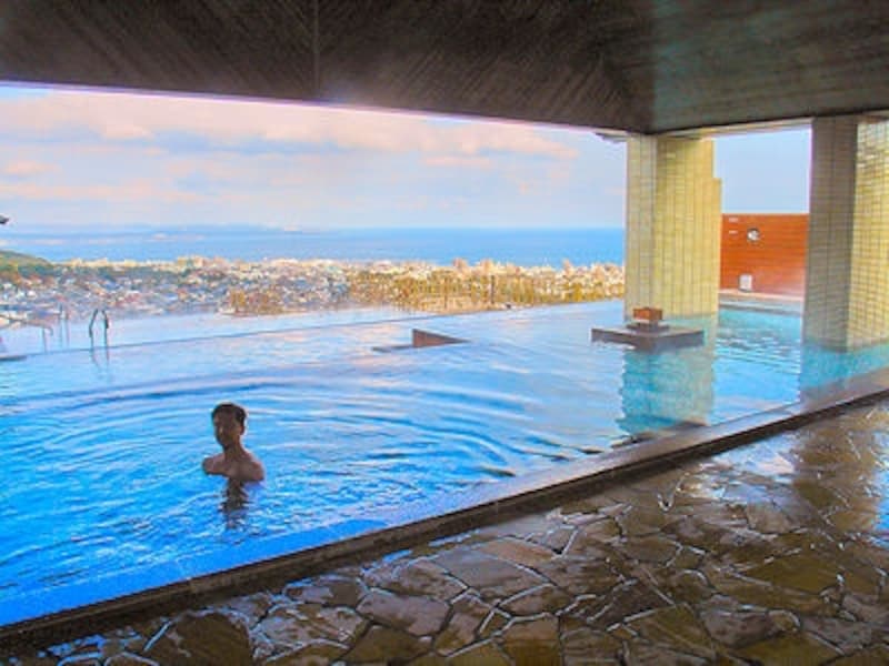 別府温泉を一望出来る！杉乃井ホテルの大展望露天風呂「棚湯」