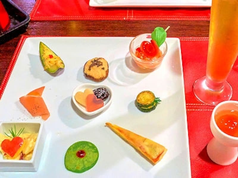 自慢の料理は盛り付けも美しい！小宿―YAMADAYA―（山田屋旅館）