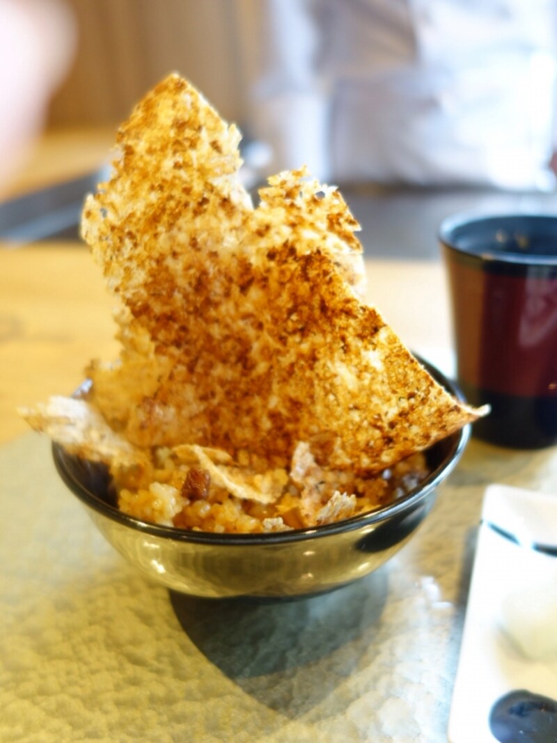 パリパリのおこげが食感のアクセントに