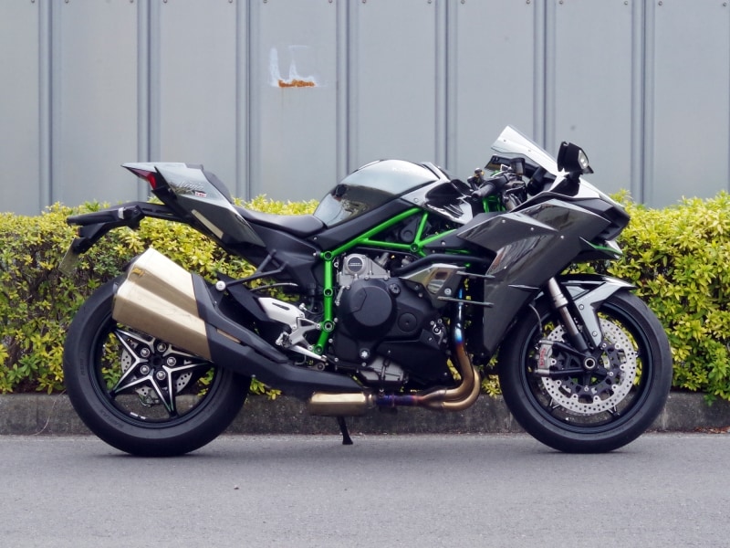 Ninja H2サイドビュー