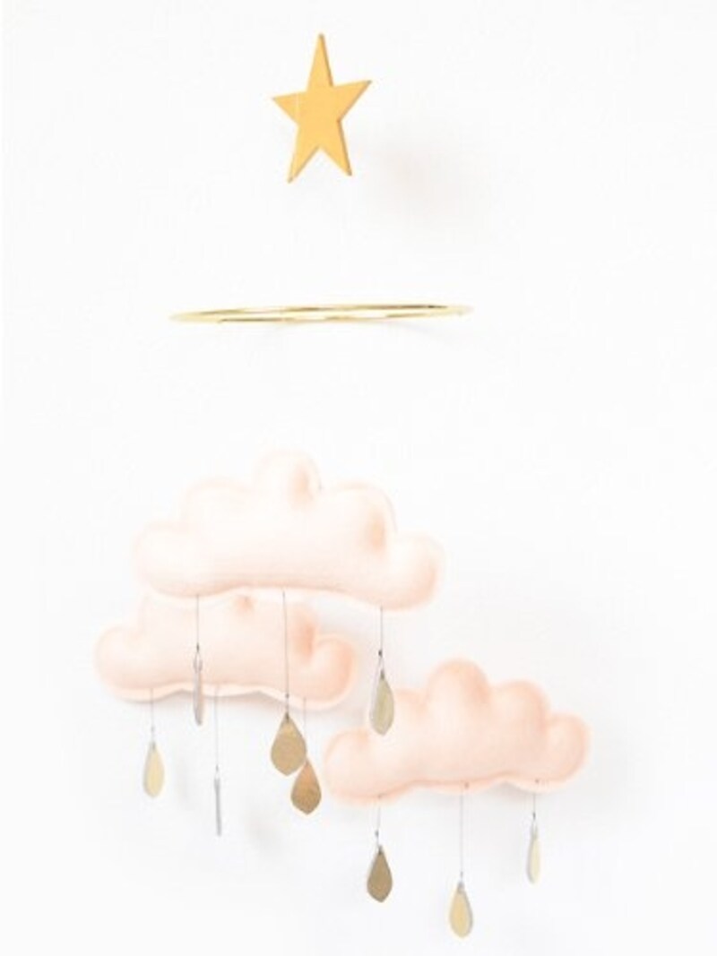 キッズスペースに飾るモビール