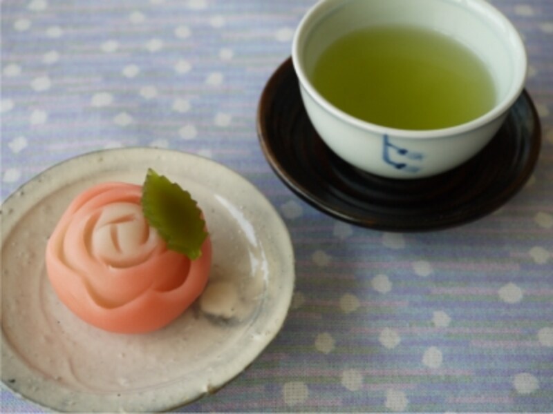 茶托の使い方と役割 知っておきたい日本茶のマナー 日本茶 All About