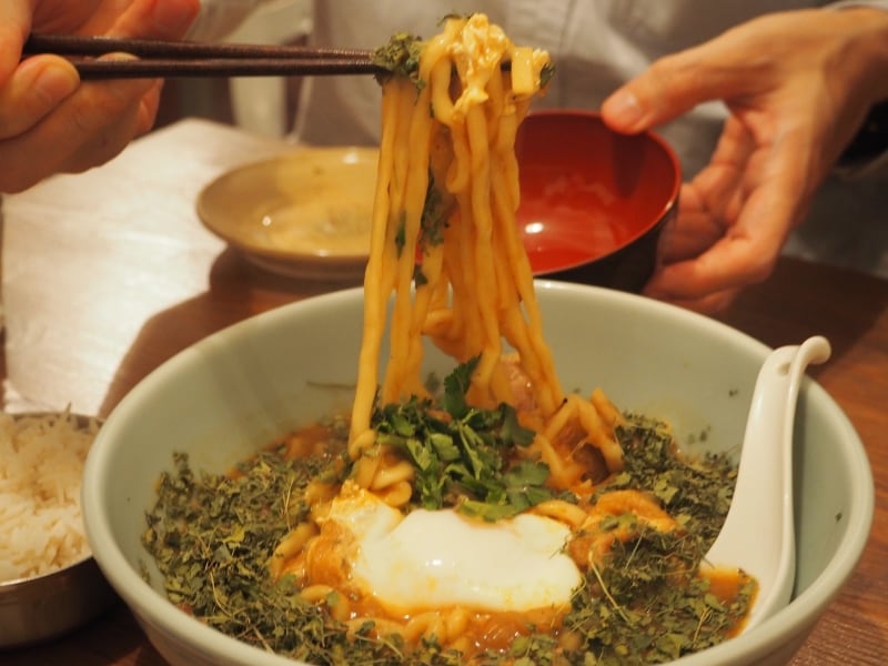 カレー味噌煮込みうどん
