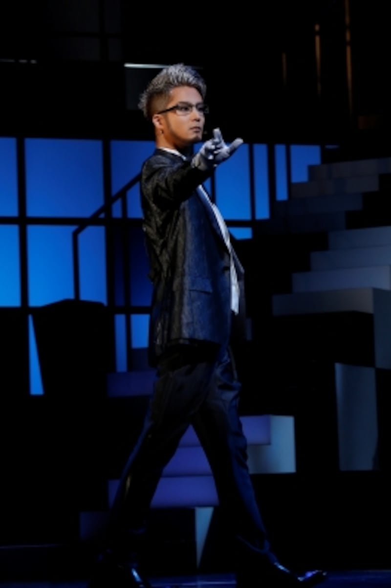 『Chess The Musical』撮影：村尾昌美undefined写真提供：梅田芸術劇場