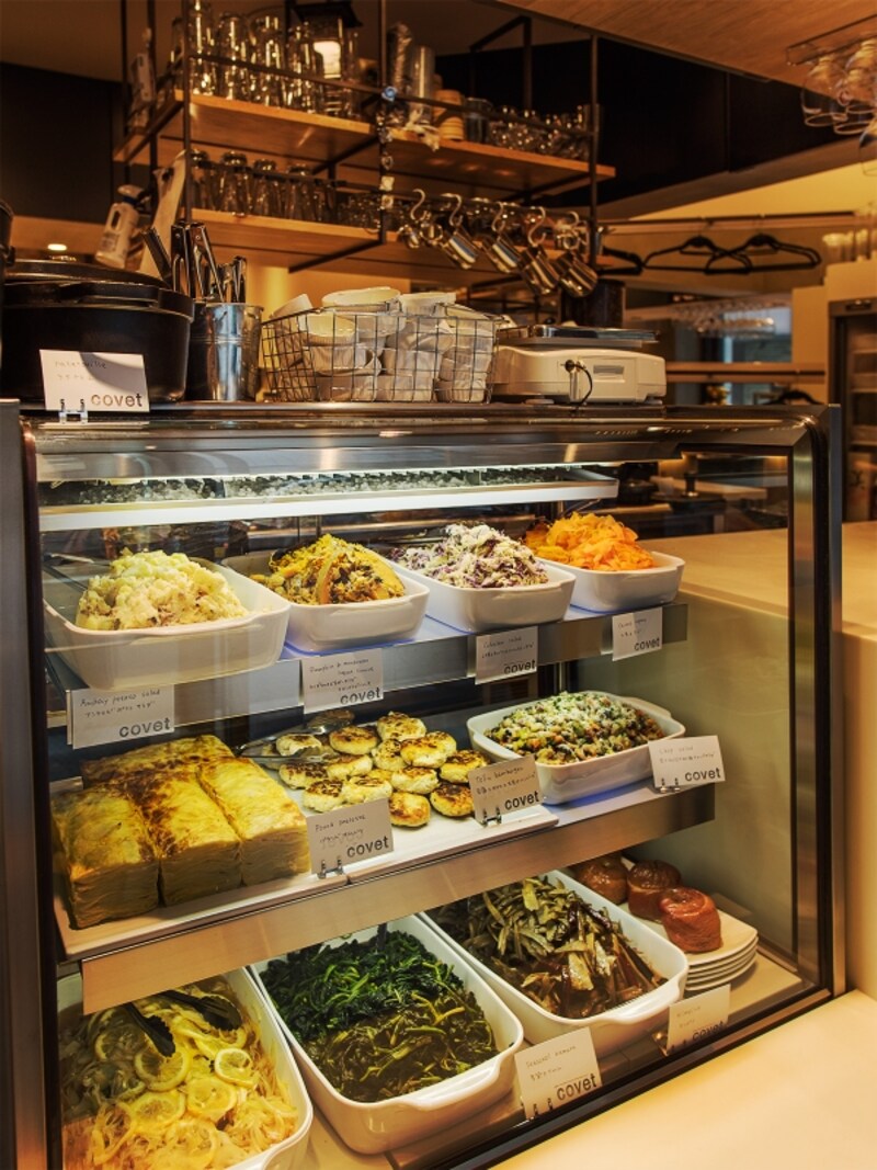 ランチには好きなデリを選んで。テイクアウトも可能