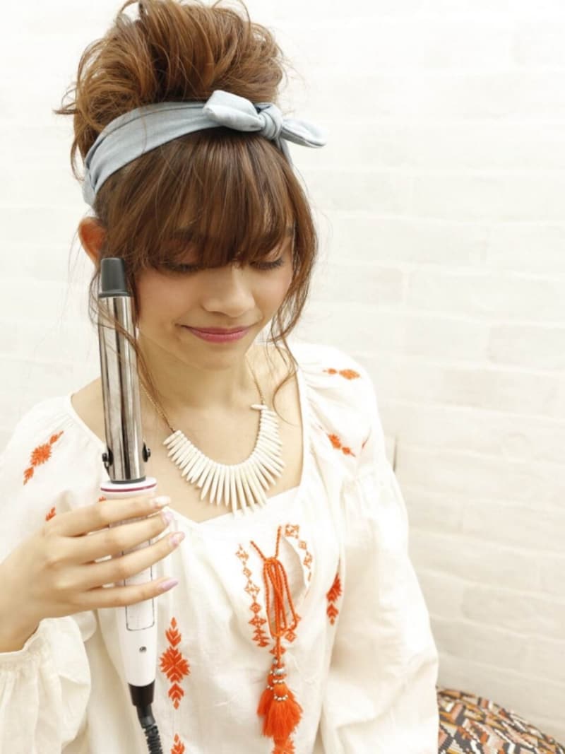 後れ毛も巻いていく