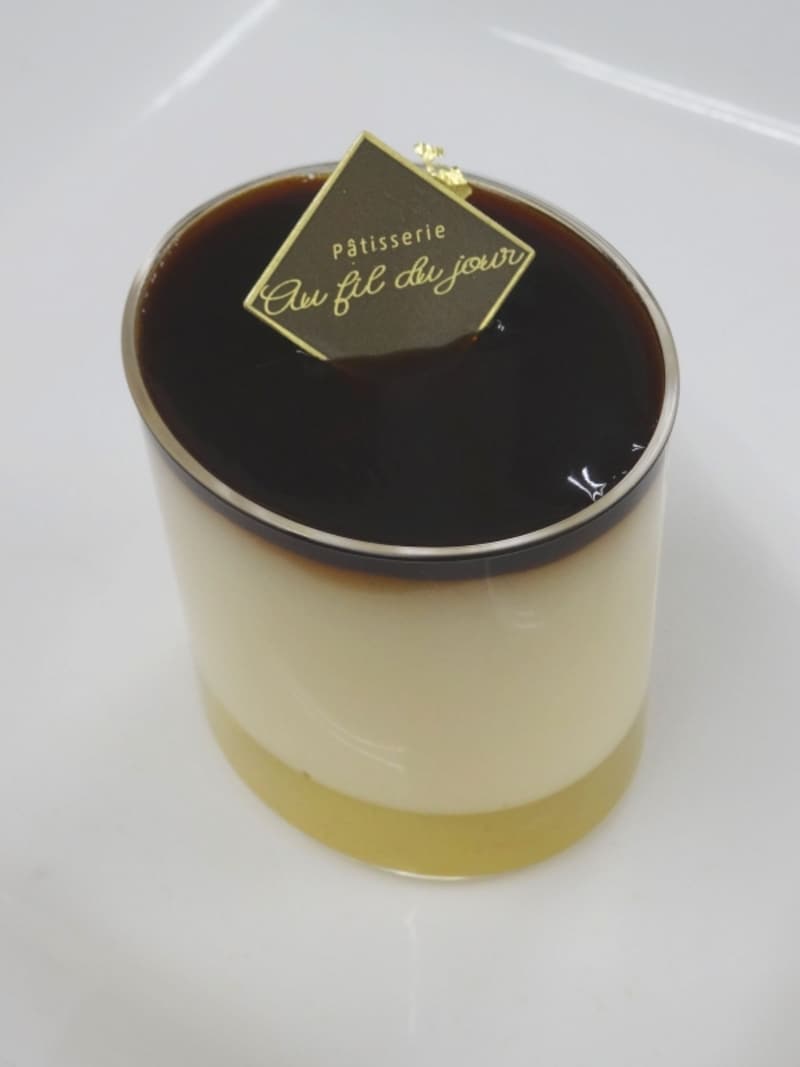 「パティスリー オー フィル ドゥ ジュール」の「ティラミス」（税別380円）