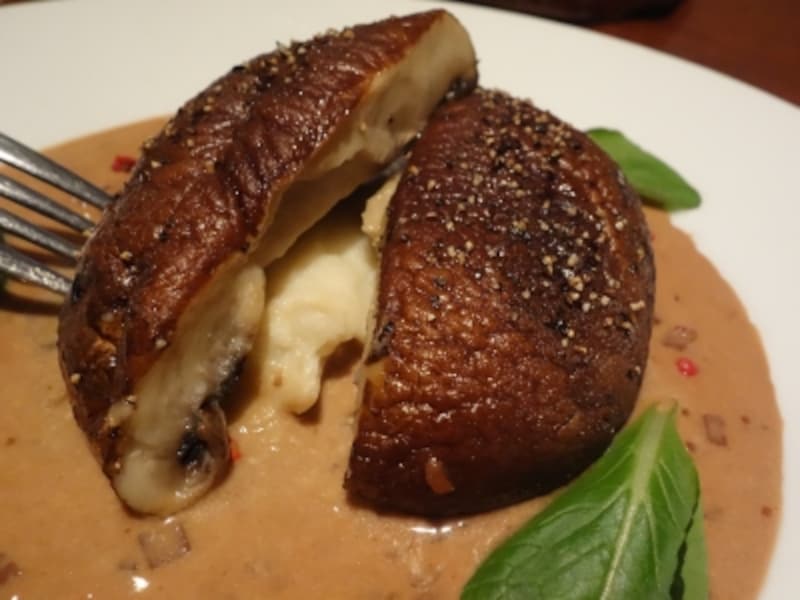 ジャンボマッシュルームのロースト（1220円?税別）