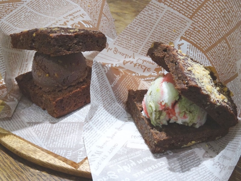 「CACAO MARKET by MARIEBELLE（カカオ マーケット バイ マリベル）」の「アイスブラウニー」（税込864円）