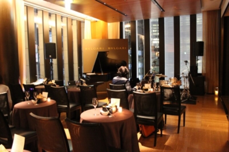 開演前のセットの様子