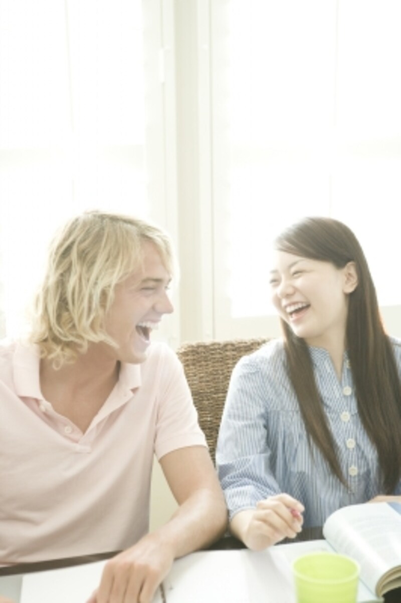 年下の英会話講師に惹かれたAさん。その恋の行方は?