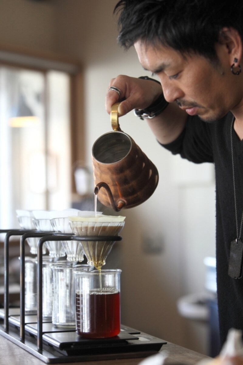 繊細な作業の積み重ねで作られる美味しいコーヒー