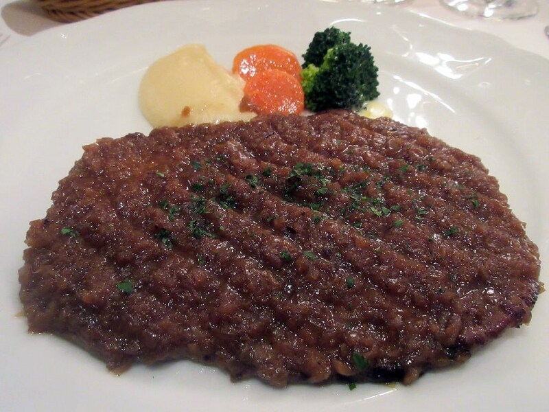 シャリアピンステーキ