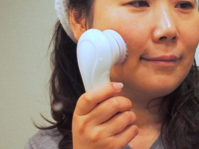 スイッチを押すと低速、もう1度押すと高速回転に