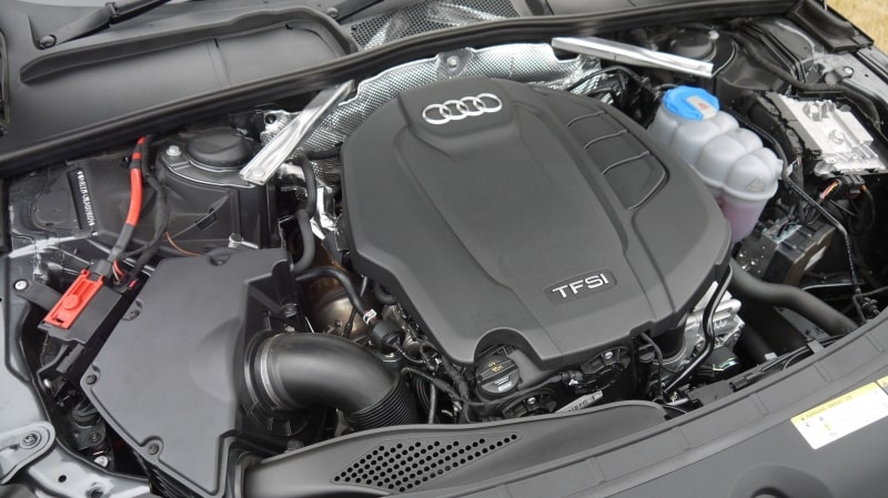 新型アウディA4