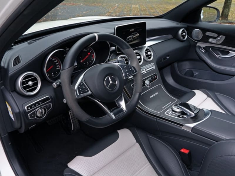 メルセデスAMG C63S