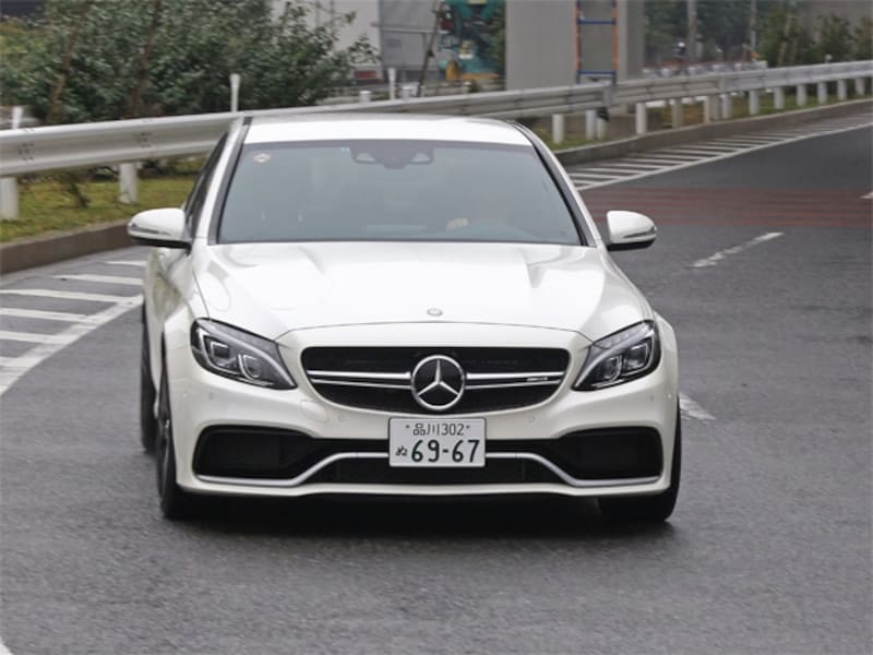 メルセデスAMG C63S