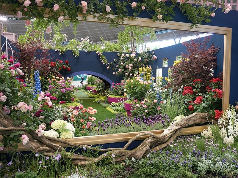 エントランスガーデン