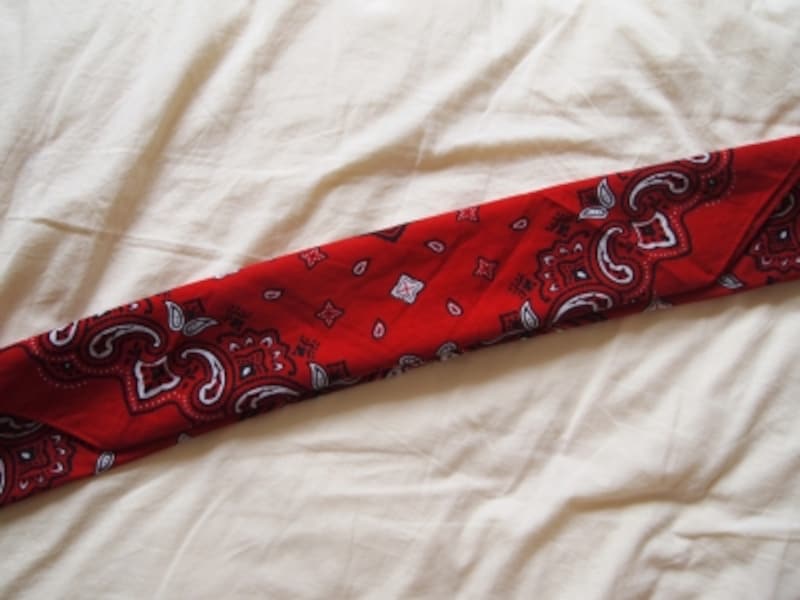 さらにもう半分に折る