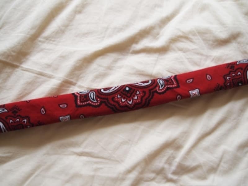 リボンのようにして使えるまで折る