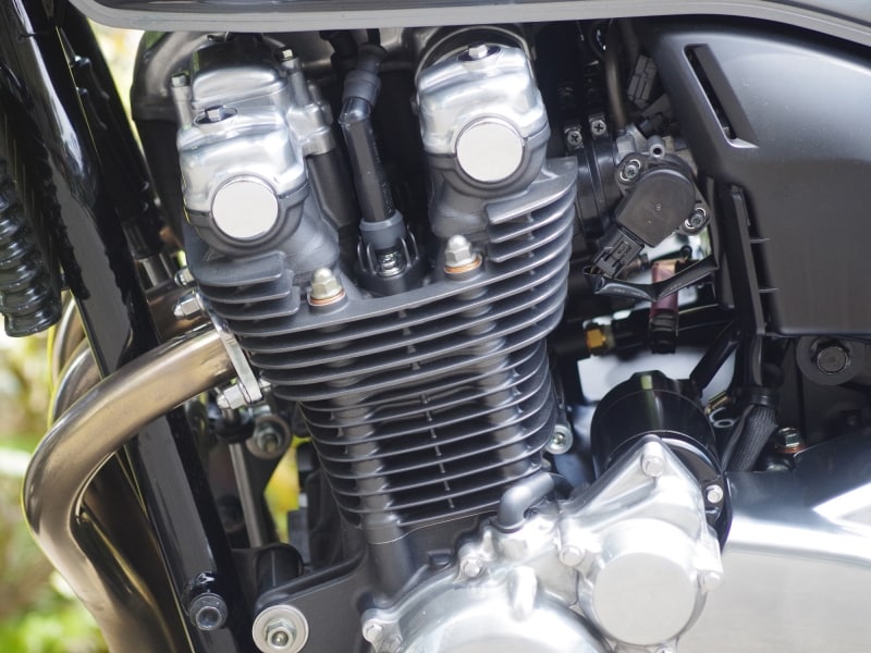 CB1300のエンジンがベースのCB1100の空冷エンジン