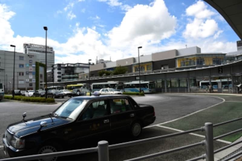 つくば駅前のバスロータリー(つくばセンター)