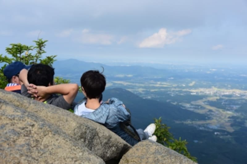 女体山(877m)山頂からの眺めは、まさに絶景！