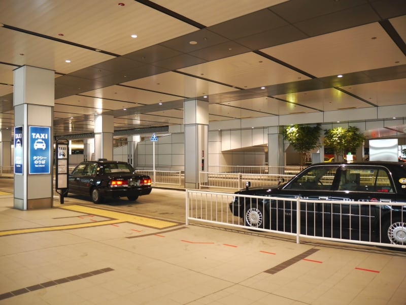 タクシー乗り場