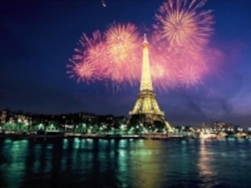 クルーズ船からパリ祭をお祝い