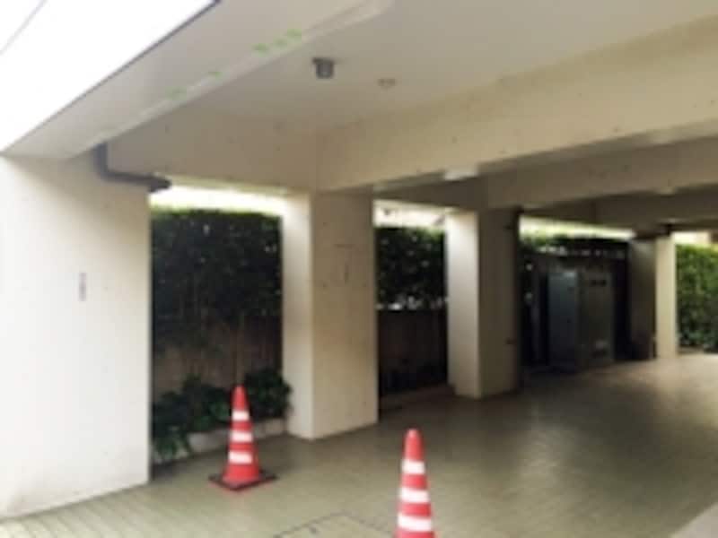 ピロティ