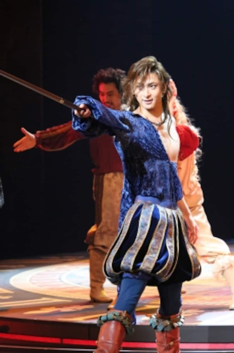 『レディ・べス』写真提供：東宝演劇部