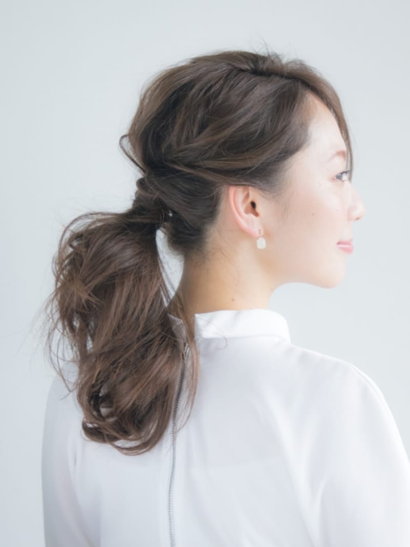 30代・40代に似合う大人のこなれ一つ結びアレンジ