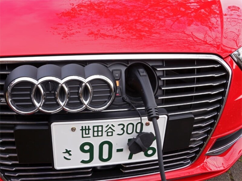 アウディA3スポーツバックe-tron