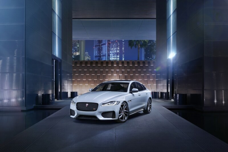 新型ジャガーXF