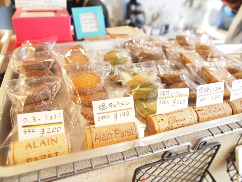 手作りのクッキーやスコーンはテイクアウト可