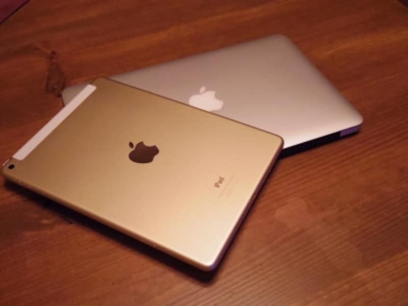 iPad Air2とMacBook Air