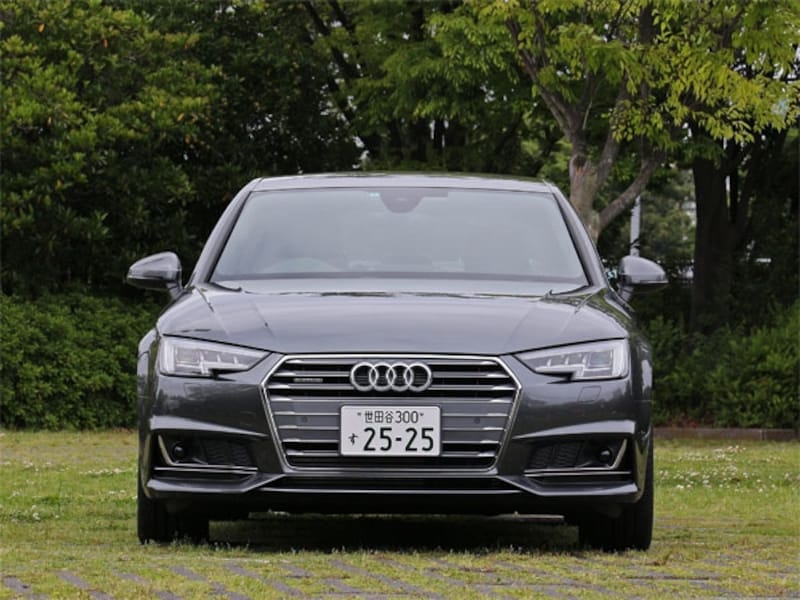 アウディA4