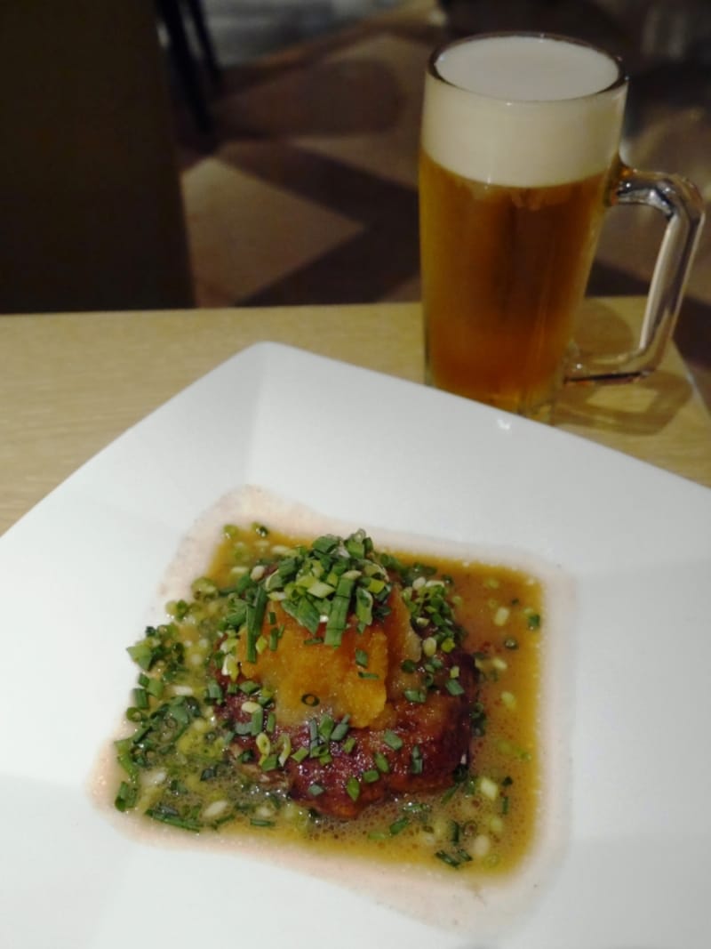 飲めるハンバーグ