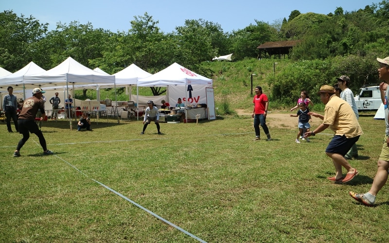 ドッヂボール形式のフリスビー競技「ドッヂビー」で大盛り上がり