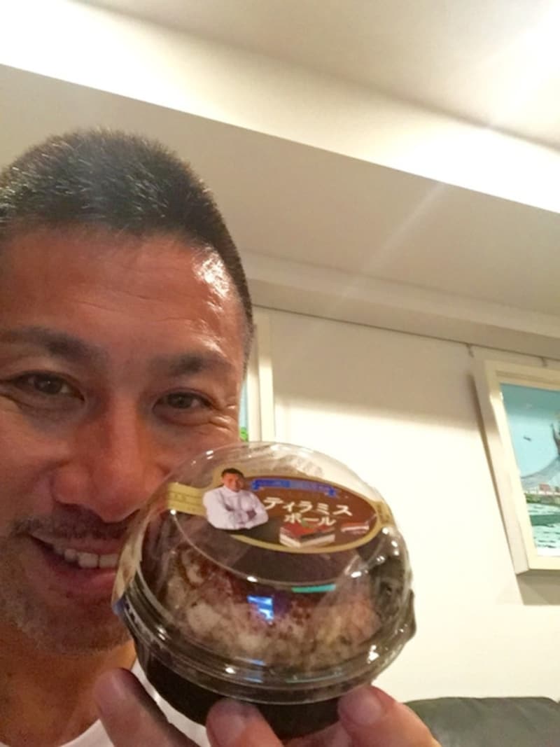 どれも甘すぎない味わいなので、自分へのご褒美にも、大事な人への差し入れにもぜひどうぞ!