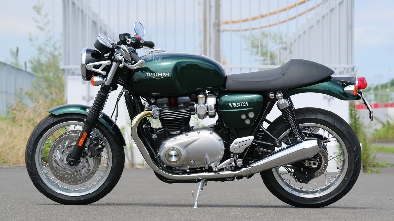 トライアンフ スラクストン レフトビュー