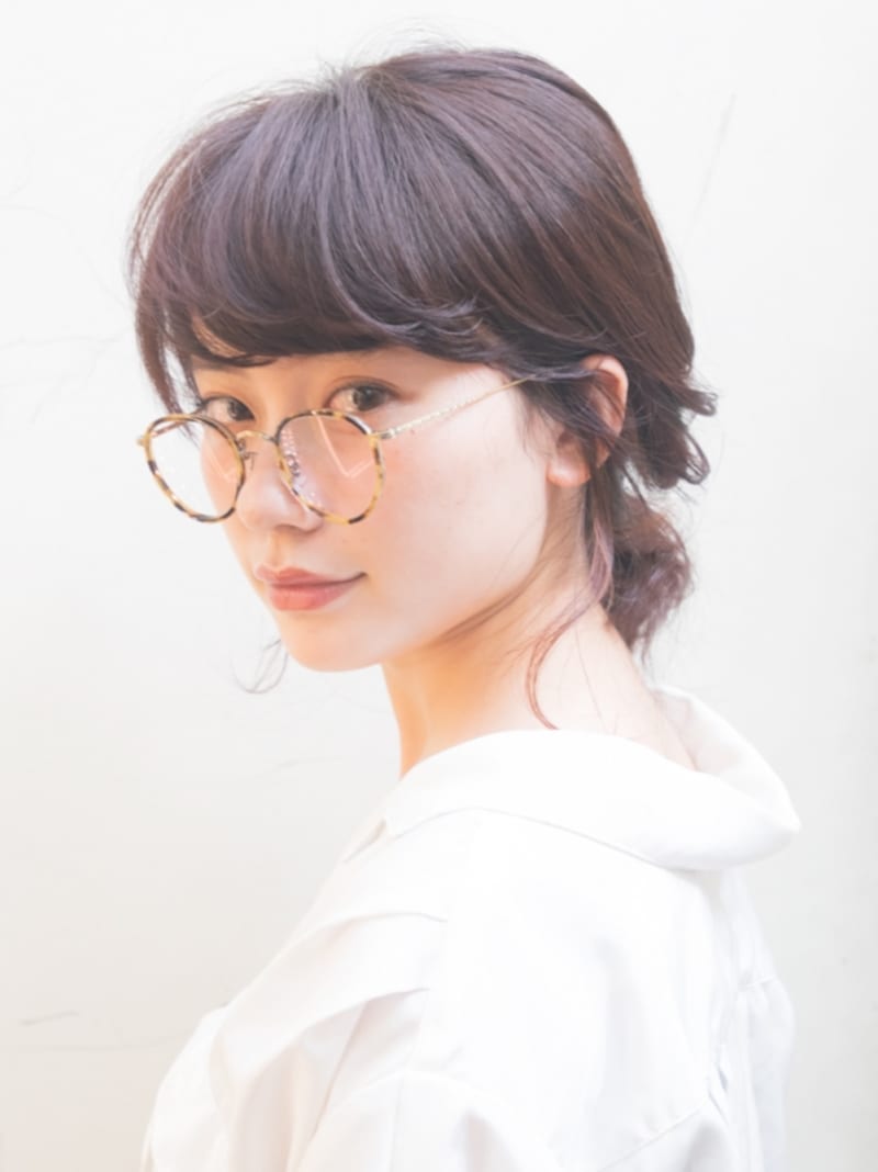 メガネ女子必見のひとつ結び