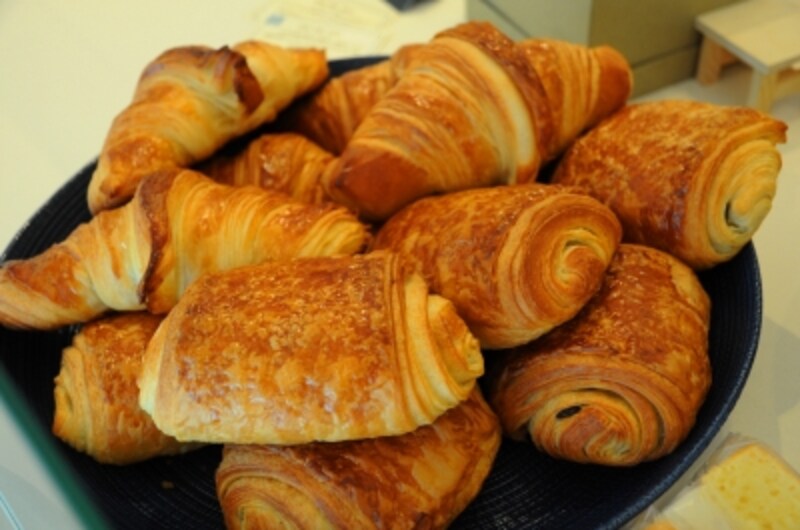 クロワッサンとショコラティーヌ