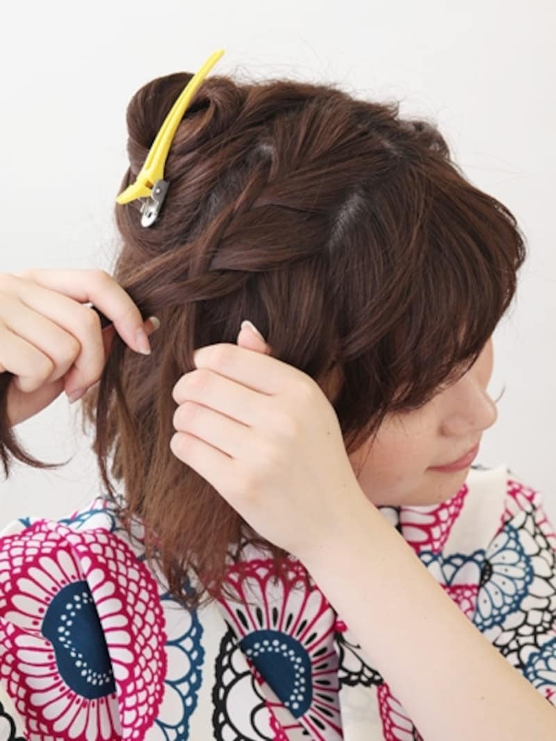 前側から毛を足しながら片編みに