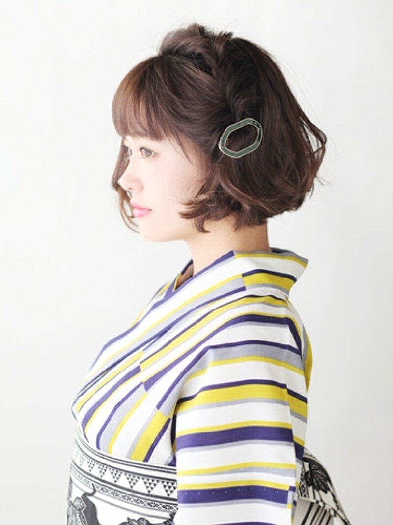 ダブルくるりんぱで作るアシンメトリーアレンジ