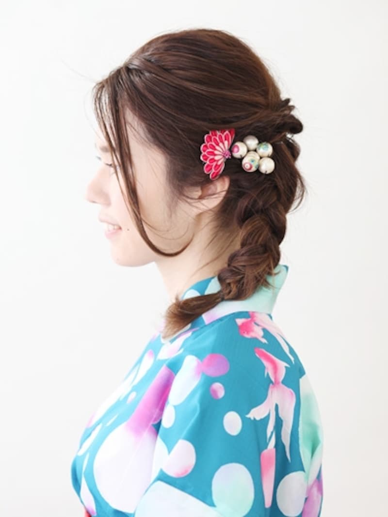 大人に似合う三つ編みアレンジ