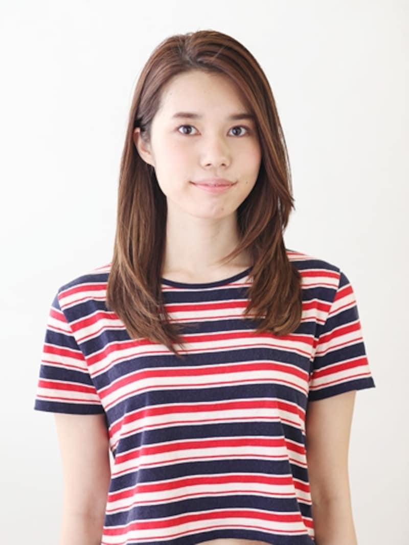 胸ラインのストレートロング