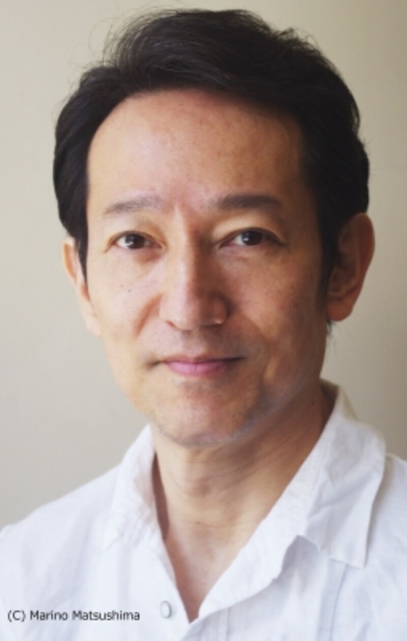 劇団四季で『オペラ座の怪人』『美女と野獣』等に出演、退団後『レ・ミゼラブル』『エリザベート』などで活躍してきた鈴木壮麻さん。『李香蘭』等での硬派な印象が強かっただけに、近年の『フル・モンティ』などでの弾けっぷりには驚かされますが、素顔は全く変わらず、劇団時代からいかに周囲を笑わせるかがテーマだったそう!undefined(C)Marino Matsushima
